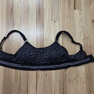 Momcozy Black Leopard Print Bra